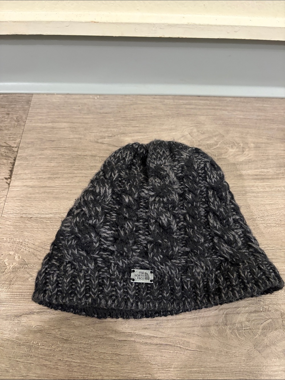 The North Face Marled Cable Knit Beanie - Black & Grey